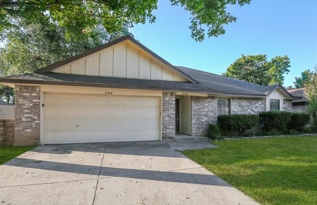 2104 Homecraft Drive Bedford Tx Apartments For Rent