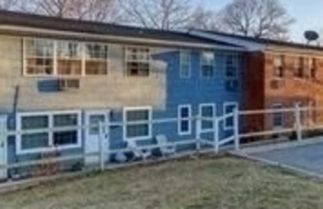 1013 Towne House Vlg Islandia Ny Apartments For Rent