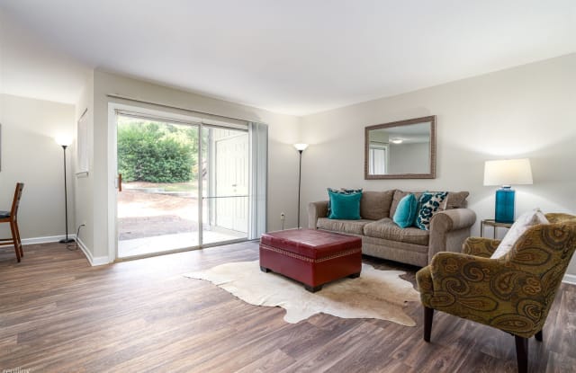 Windward Forest 2616 Embarcadero Dr Apt 247 Dekalb County Ga Apartments For Rent