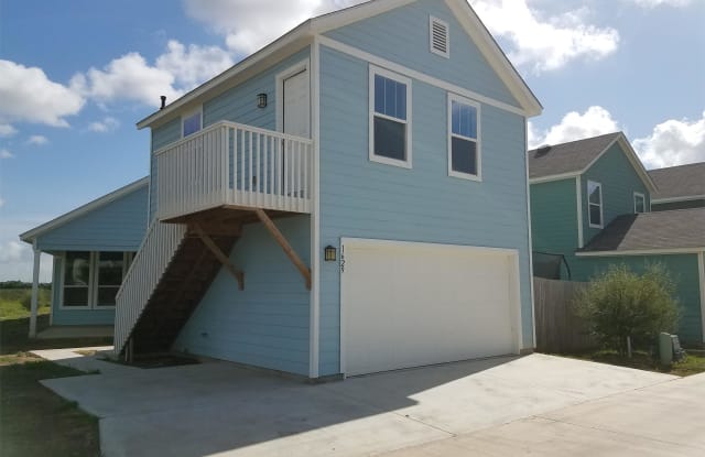 1629 Arbor Knot Drive Garage Apartment Kyle Tx Apartments For Rent
