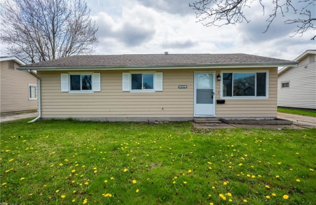 4124 Knickerbocker Rd Sheffield Lake Oh Apartments For Rent
