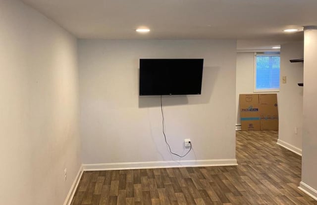 3608 T St Nw Basement Washington Dc Apartments For Rent