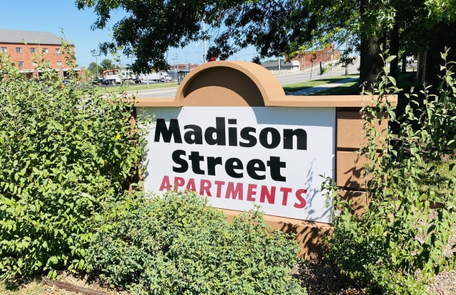 Madison Street Topeka Ks Apartments For Rent