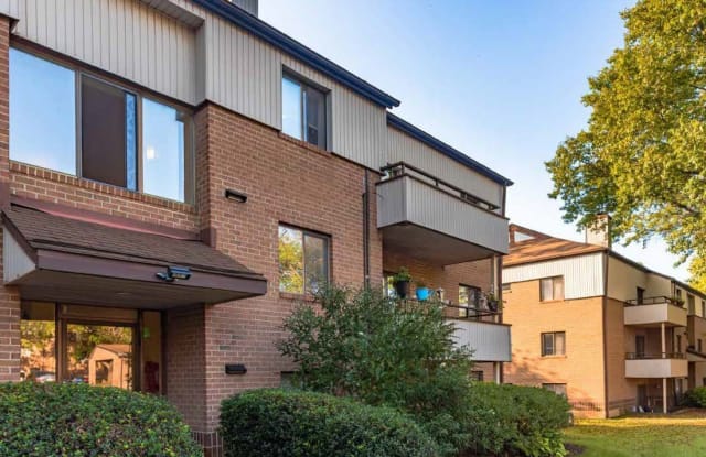 Chimneys Of Cradlerock Columbia Md Apartments For Rent