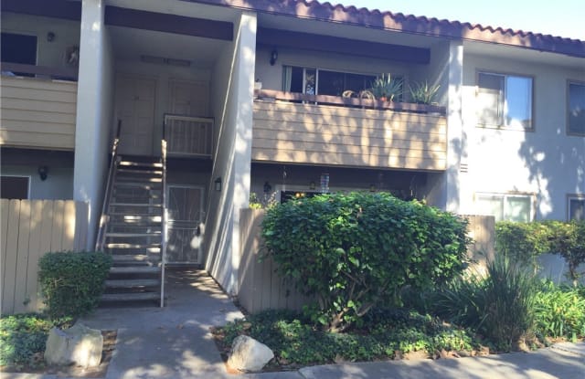 2511 W Sunflower Avenue Costa Mesa Ca Apartments For Rent