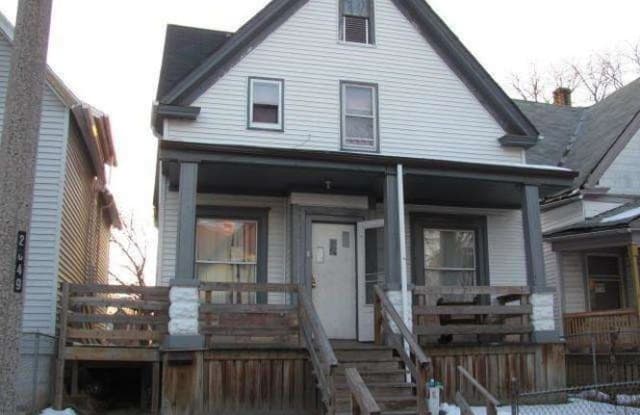 2951 N 24th Street 1 Milwaukee Wi Apartments For Rent