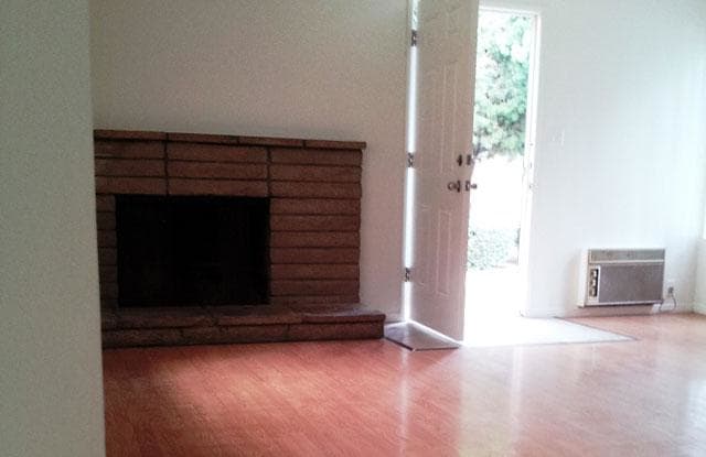 Anaheim Cottages Anaheim Ca Apartments For Rent