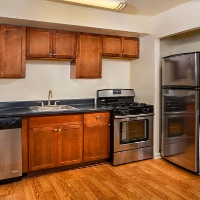 Admiral Place Apartments For Rent