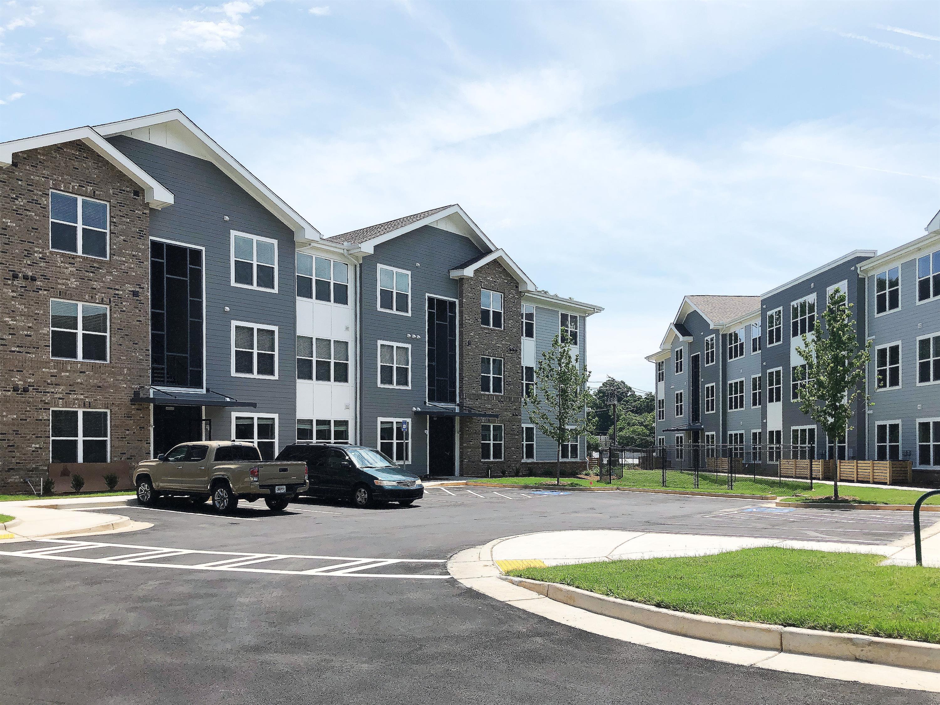 1300 Mayson Turner Atlanta, GA apartments for rent