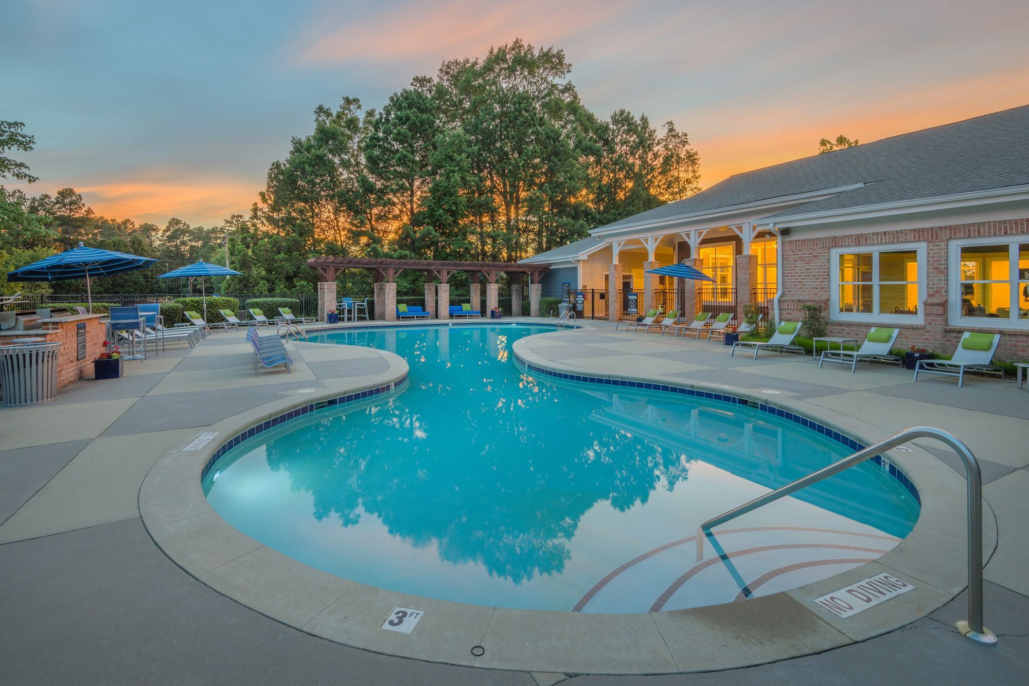 apartment-complex-with-indoor-pool-near-me-apartment-post