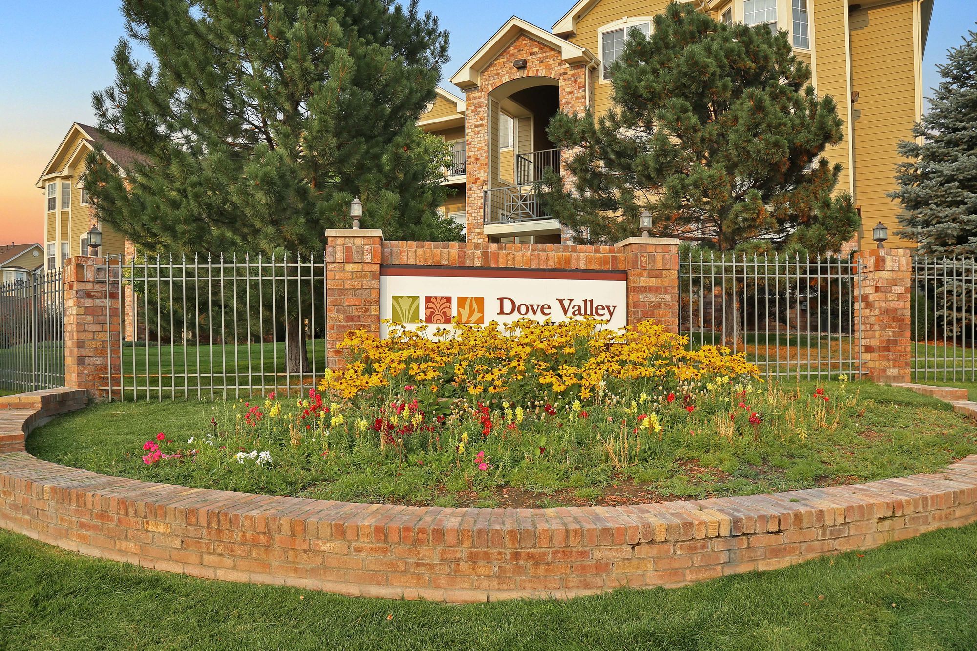 Dove Valley Apartments Englewood, CO apartments for rent