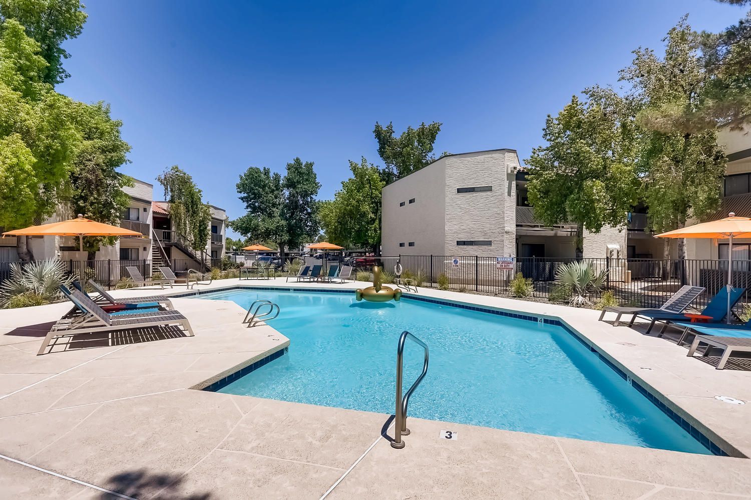 Genoa Lakes - Mesa, AZ apartments for rent