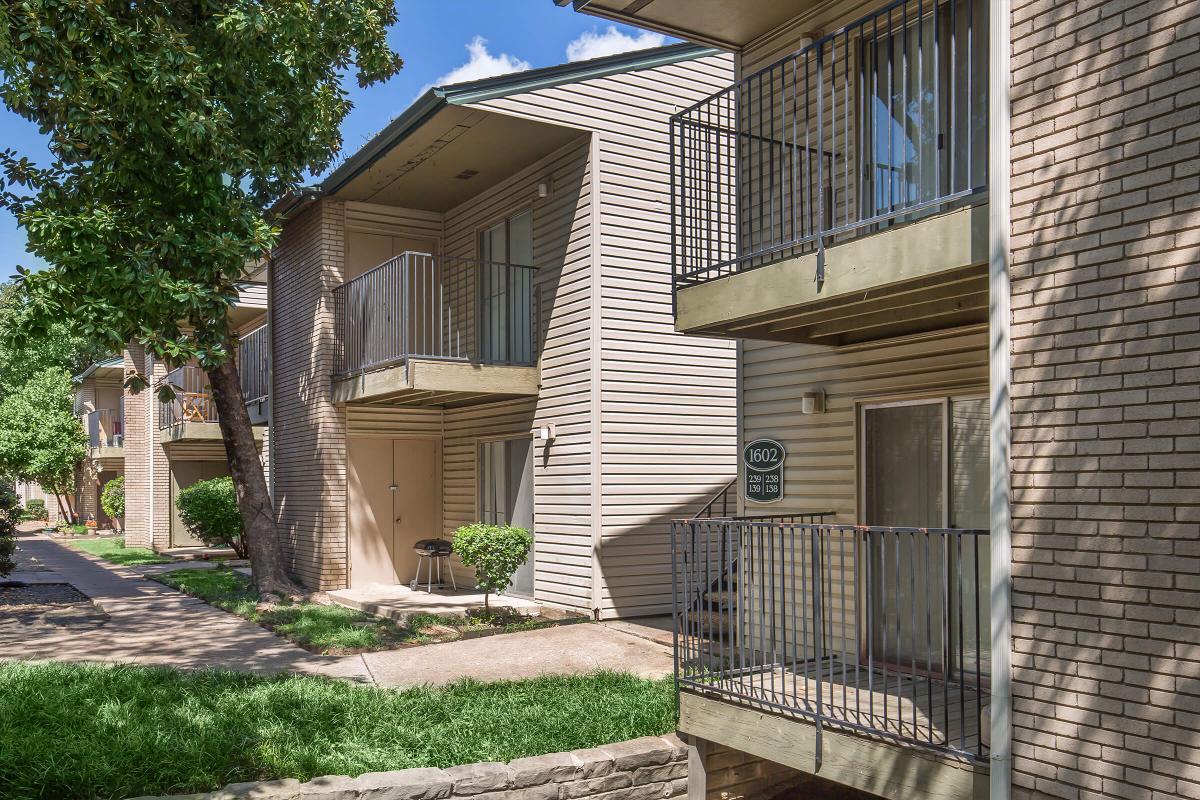The Woods at 79th Tulsa, OK apartments for rent