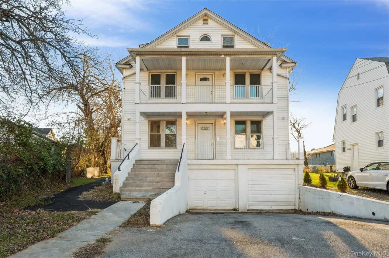 59 Longdale Avenue unit: 1L