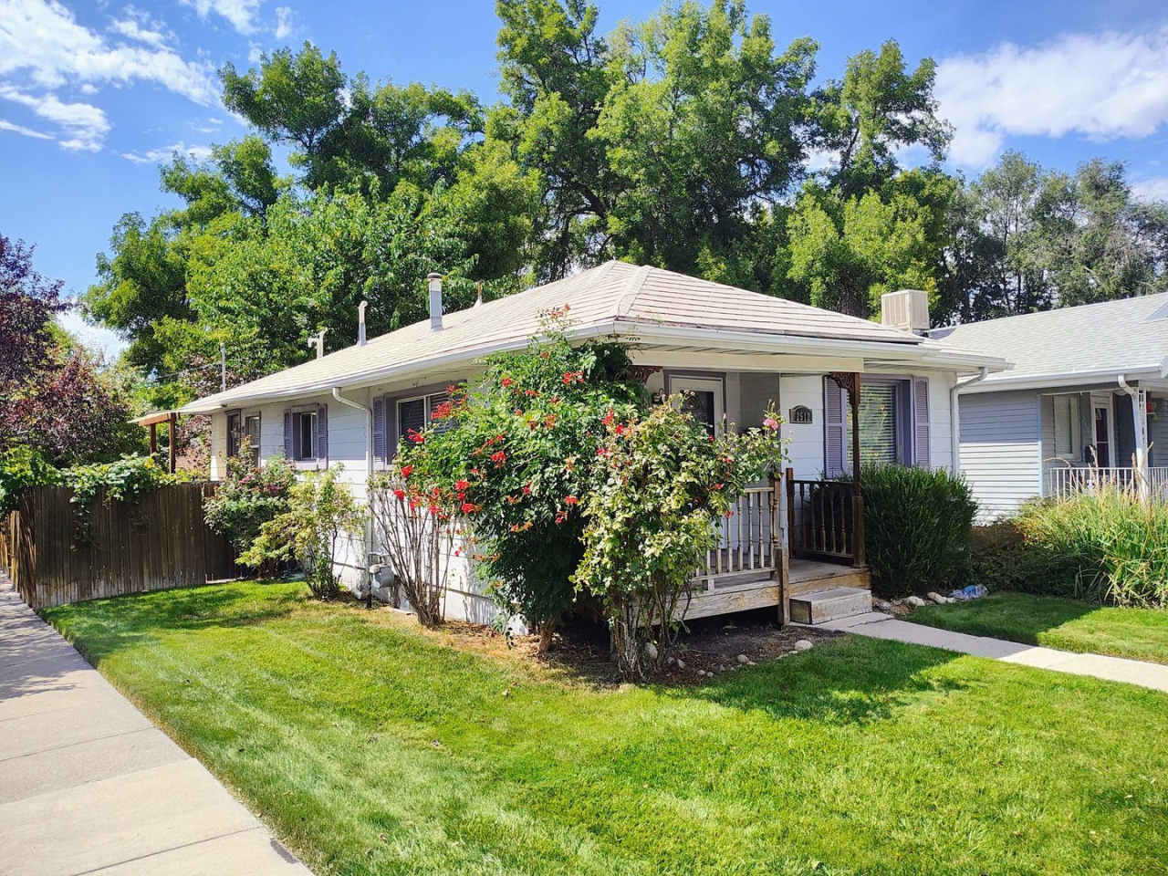 3 Bd 1 Bath Home Includes Yard Care