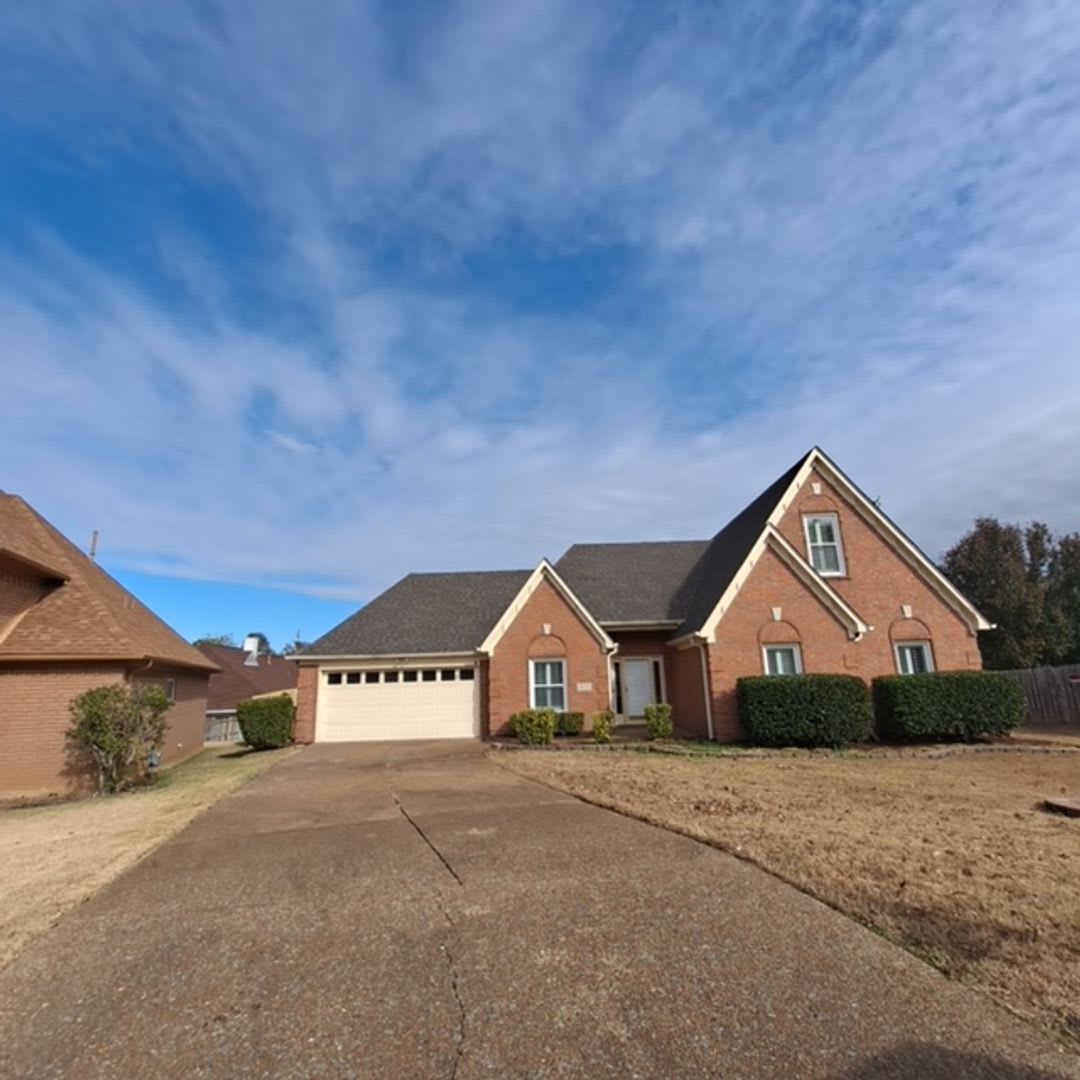 Welcome to your spacious and stylish home at 9152 Bellehurst Cv in Memphis, TN!