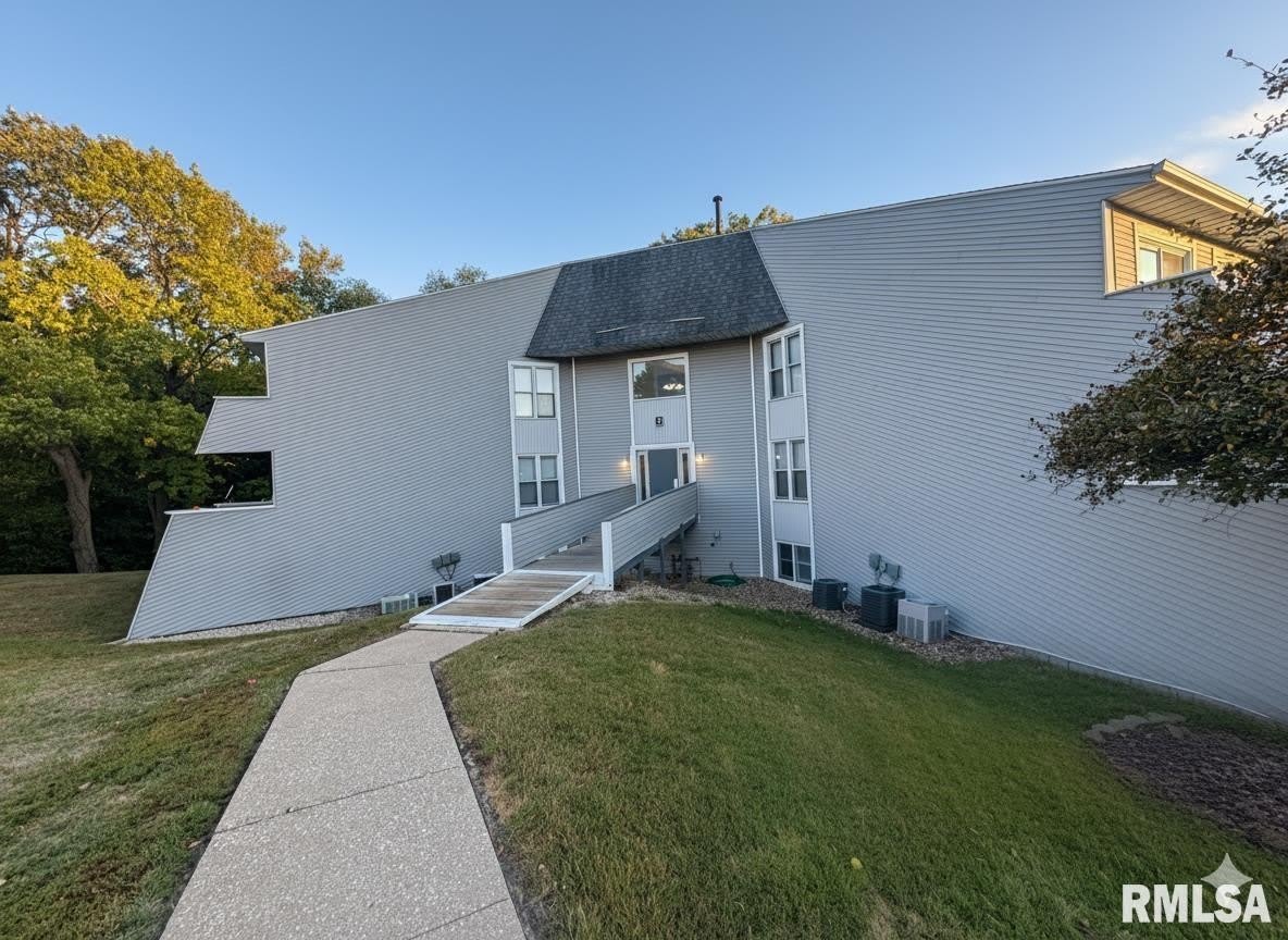 2626 W WILLOWLAKE Drive unit: 424