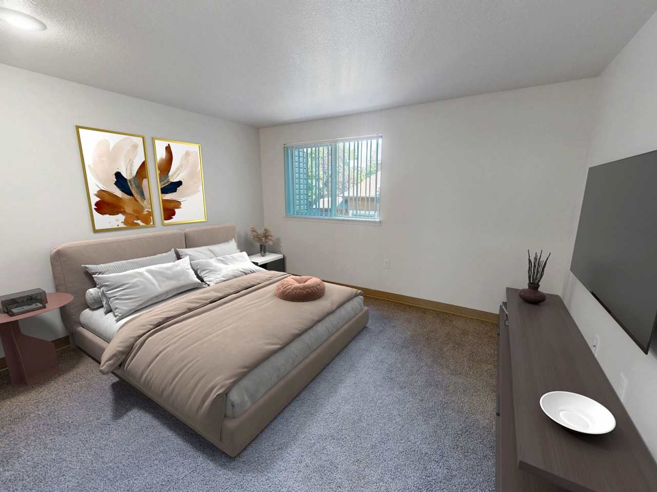 Spacious 2 Bedroom Blocks from Downtown Salem! Washer/Dryer included! Mini Split Heating/Air Conditioning!