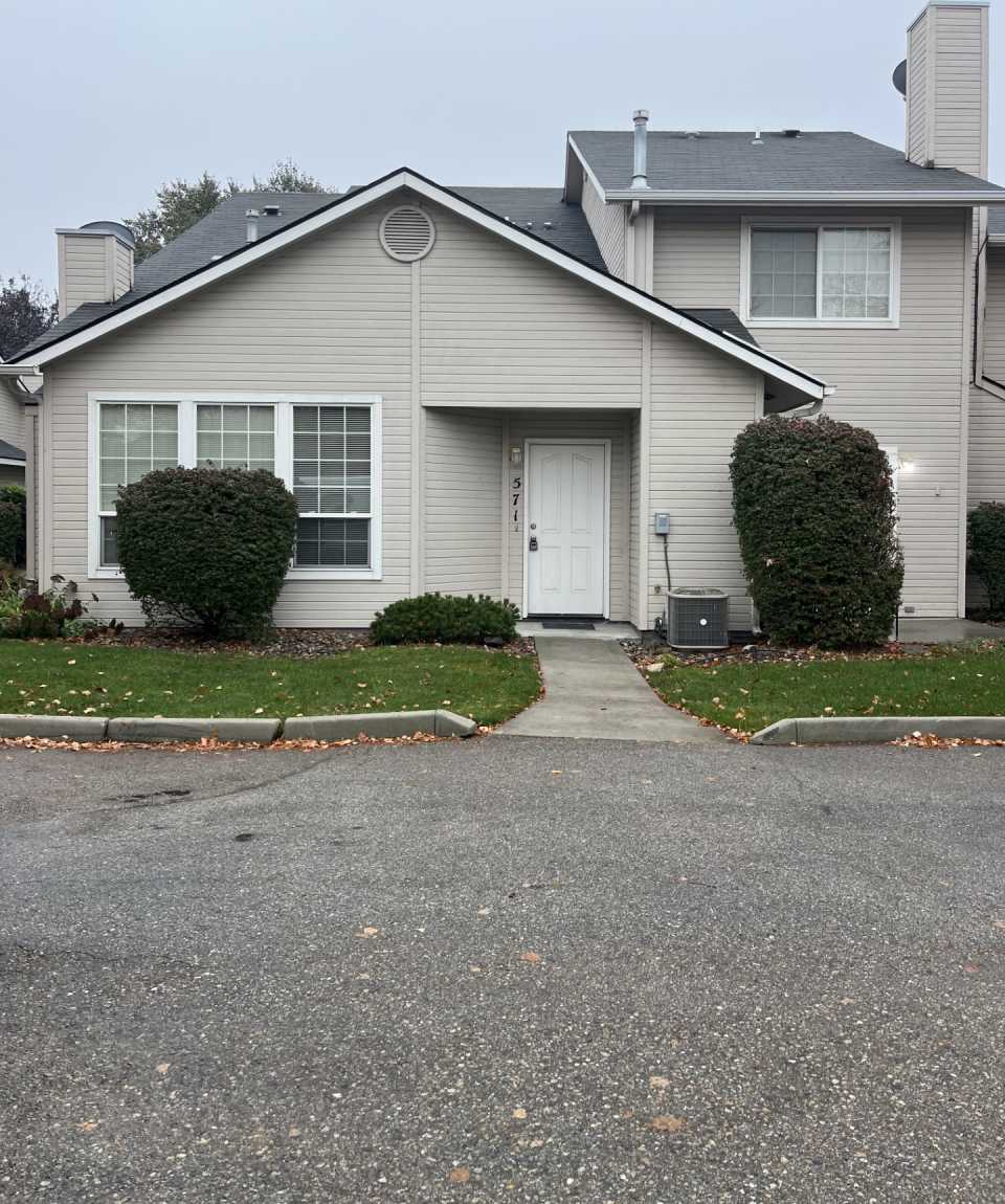 571 West Idaho Avenue - 571