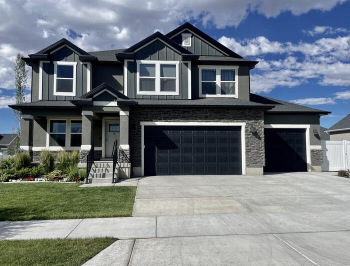 466 East Delano Peak Road