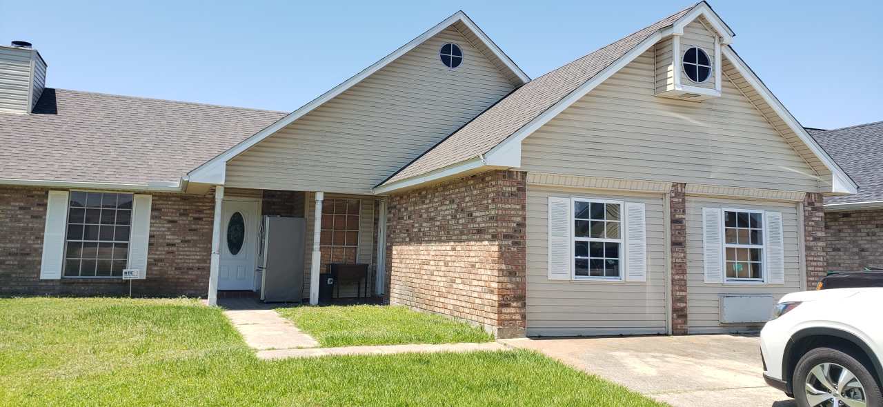 736 Lemoyne Dr