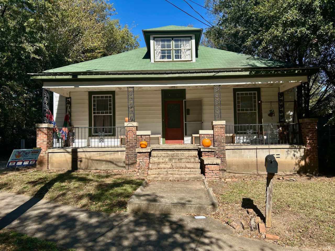 462 Cleveland Avenue - Historic Home PRE-LEASING FOR AUGUST 2026