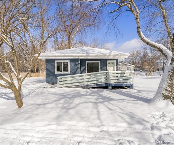 3175 LORRAINE Street