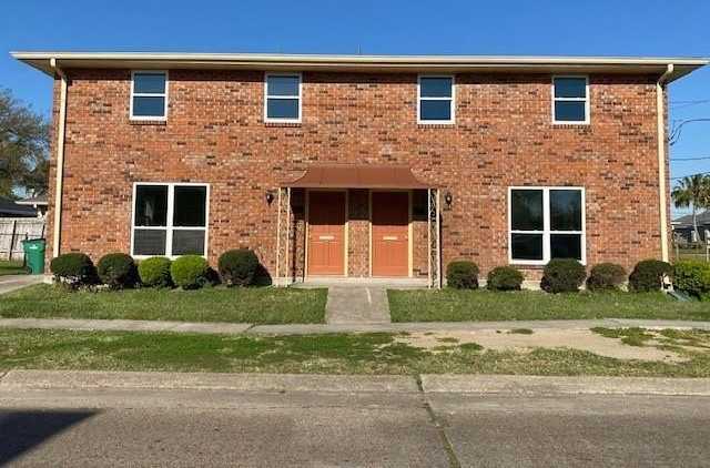 1052 CARROLLTON Avenue