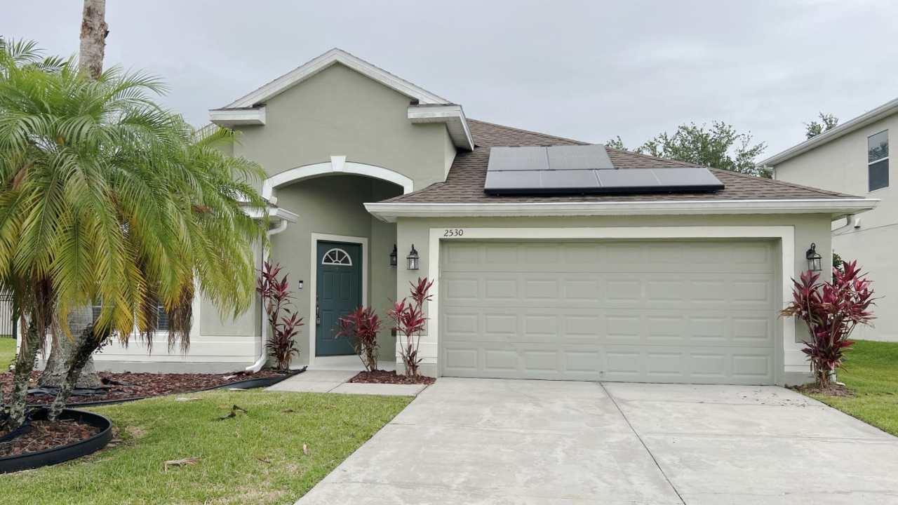 2530 Holly Pine Circle