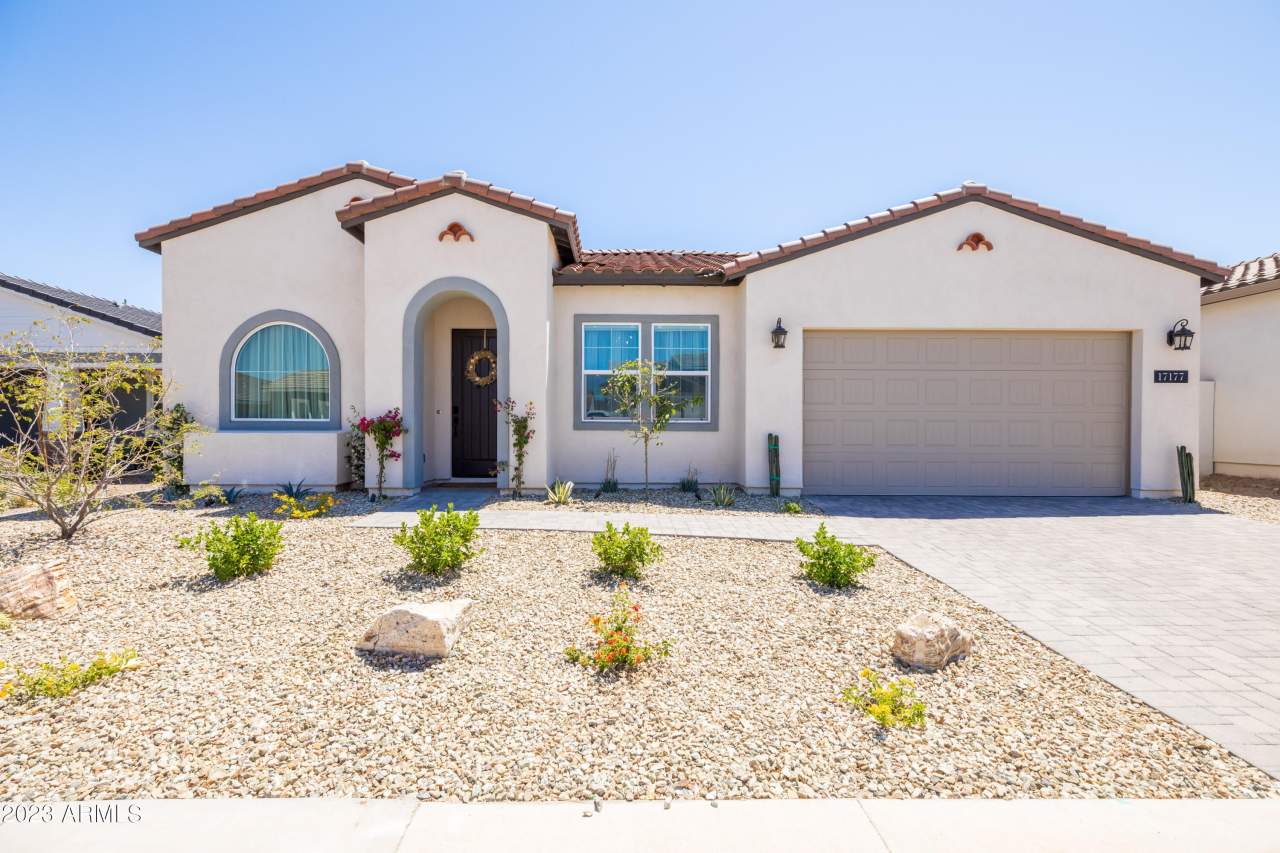 17177 W EDINBURG Street