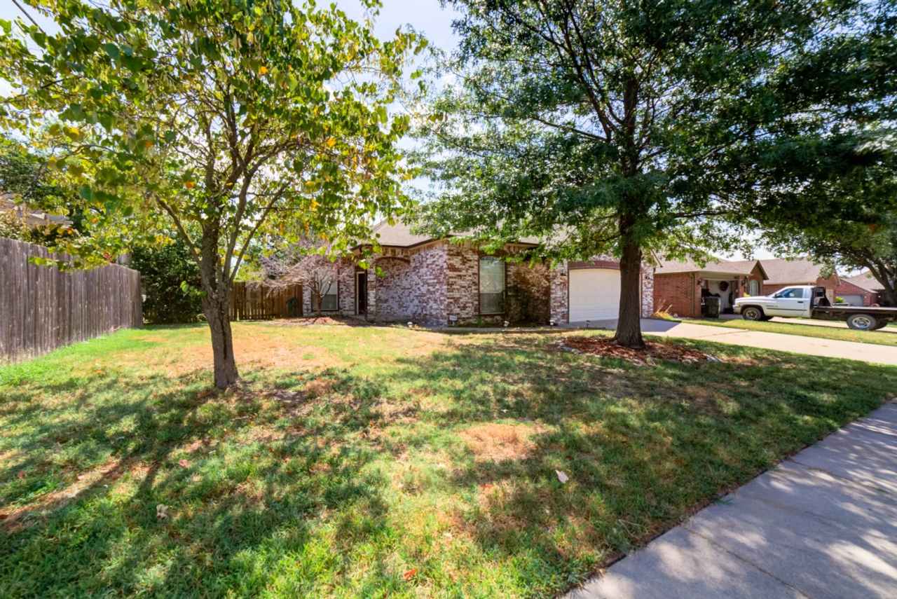 Charming 3 Bed, 2 Bath Home in Prime Owasso Location Coming in June!