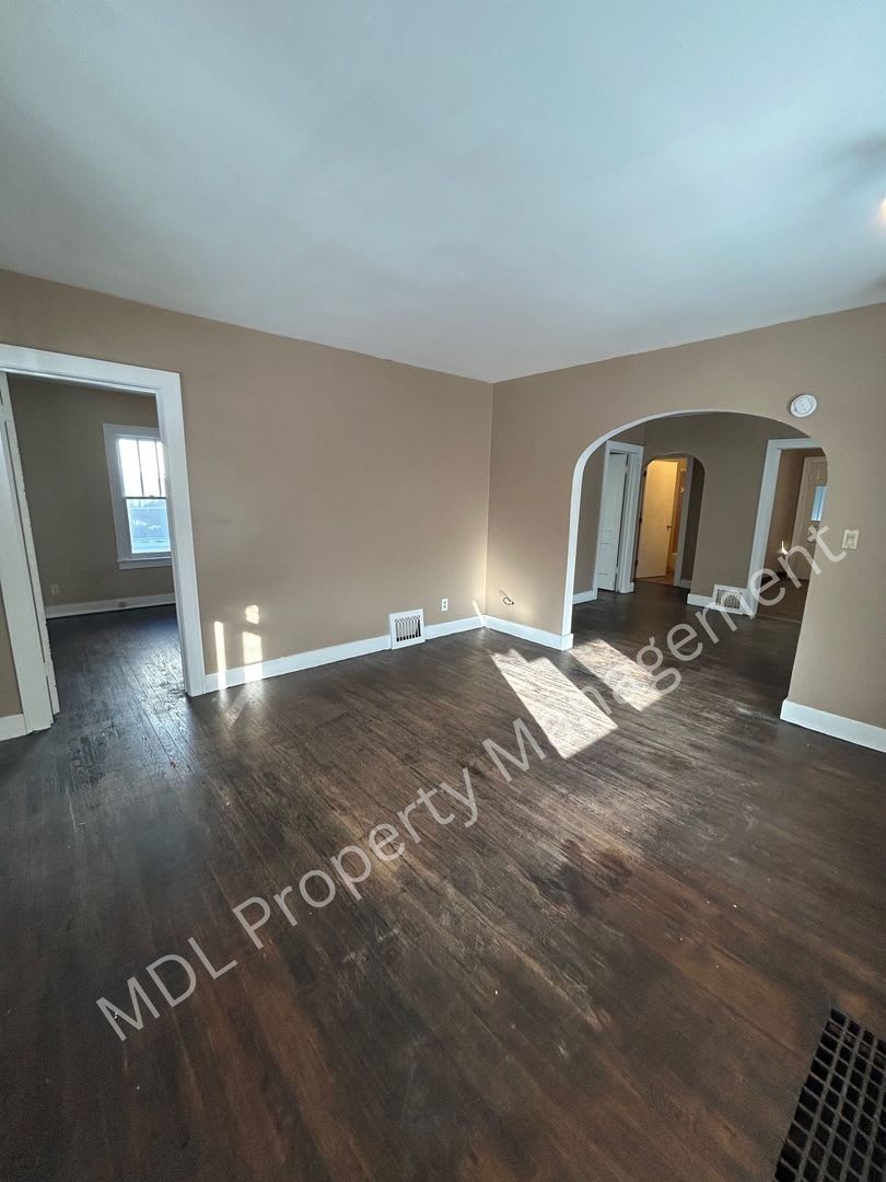 Charming 3 bedroom home available now!