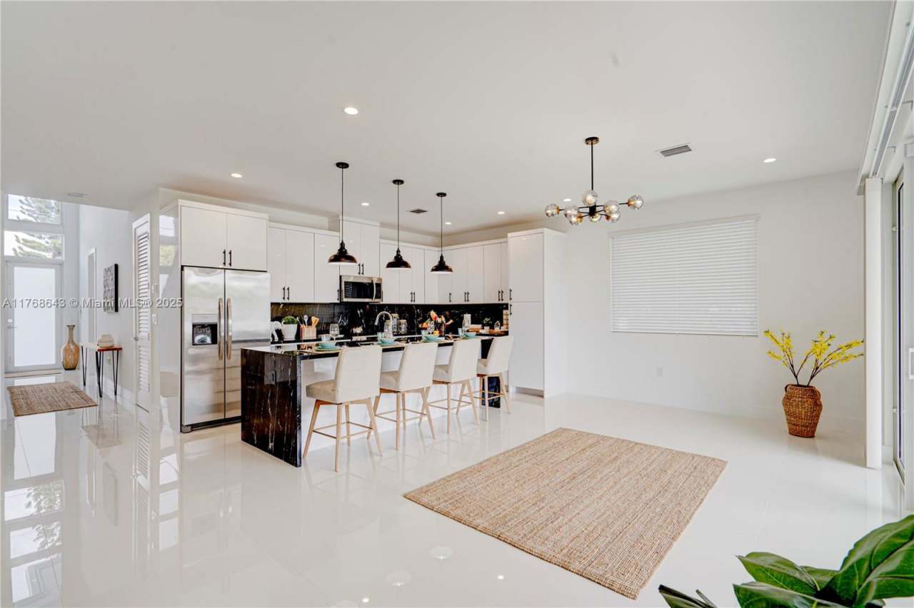 1805 Northwest 22nd Court