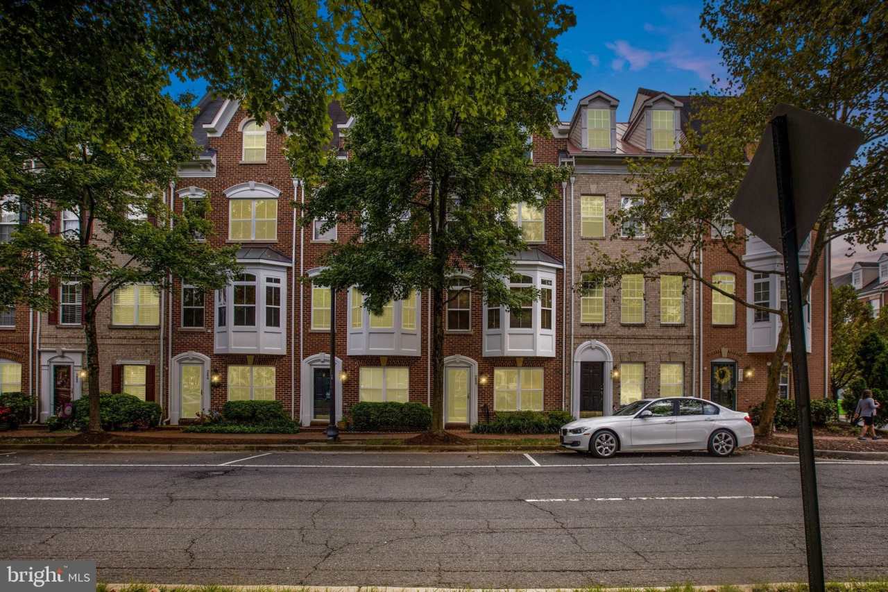 268 CAMERON STATION BOULEVARD