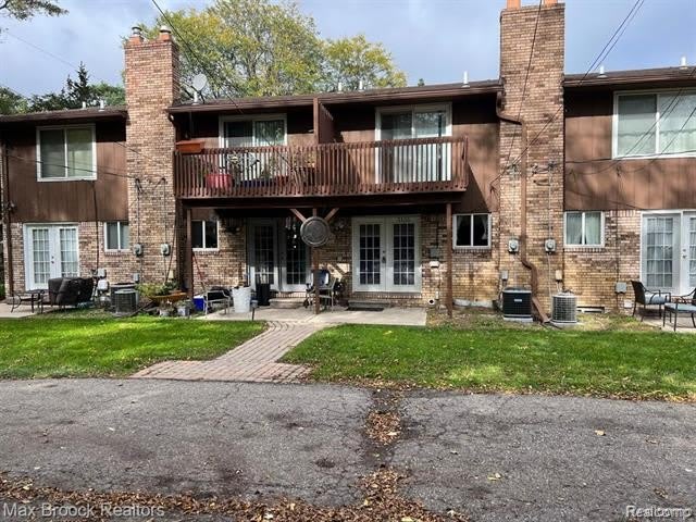 5135 Cass Elizabeth Road