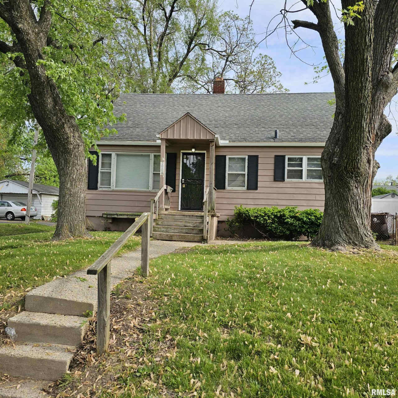 3009 W KRAUSE Avenue