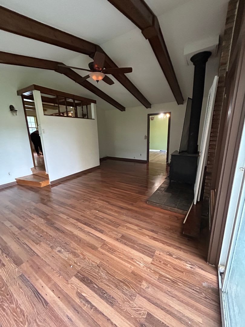 Large 3 bedroom 1 Bathroom House