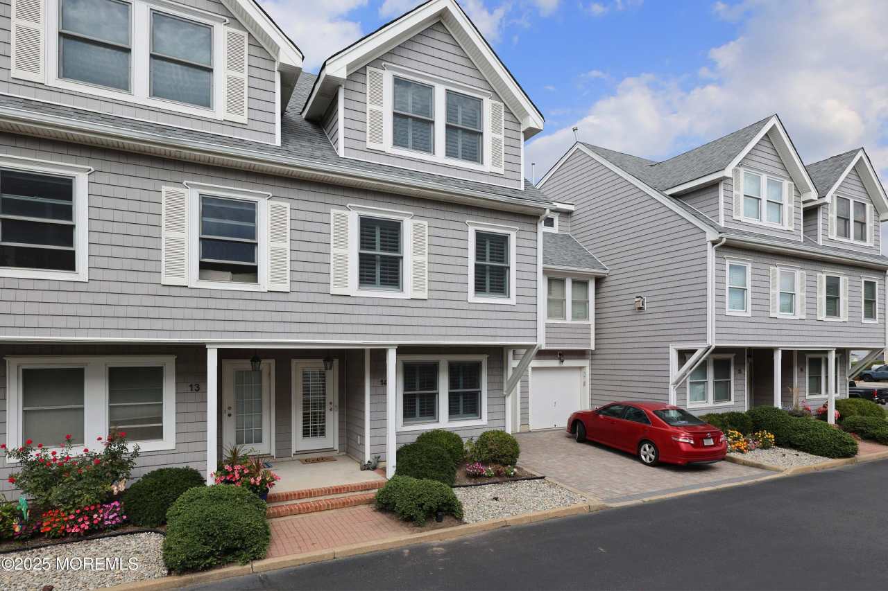 200 2nd Avenue unit: 14