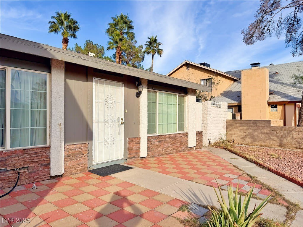 6388 Mockingbird Lane