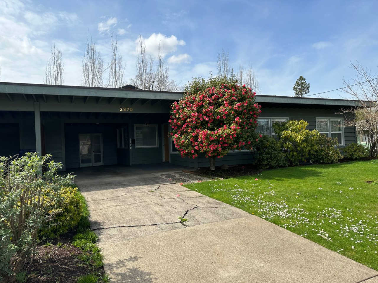 Beautifully updated duplex in South Eugene!