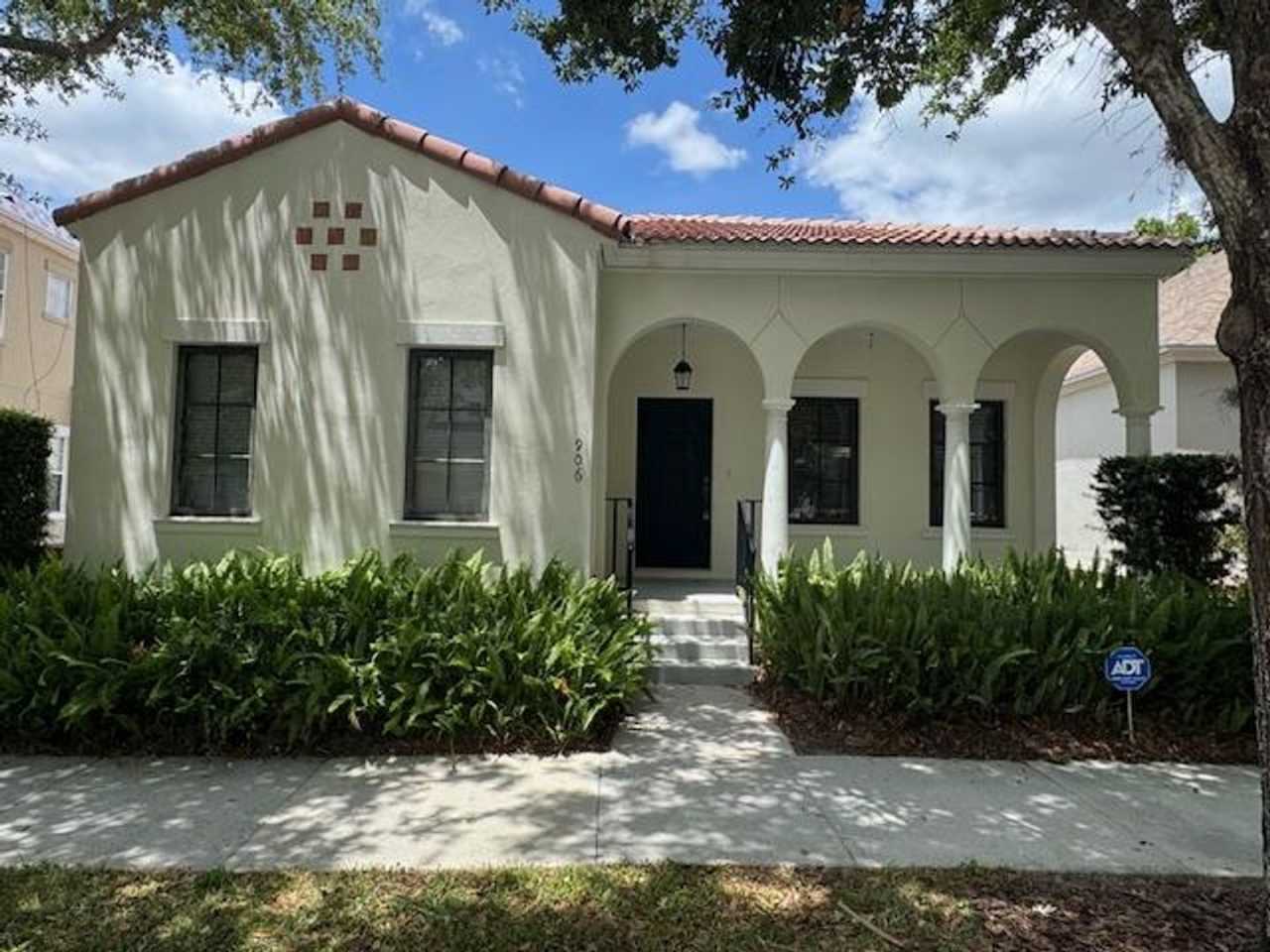 3 Bedroom, Renovated Single Level Home in East Village of Celebration