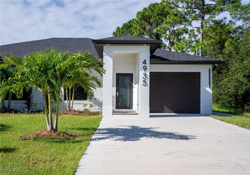 4935 Leonard Boulevard S