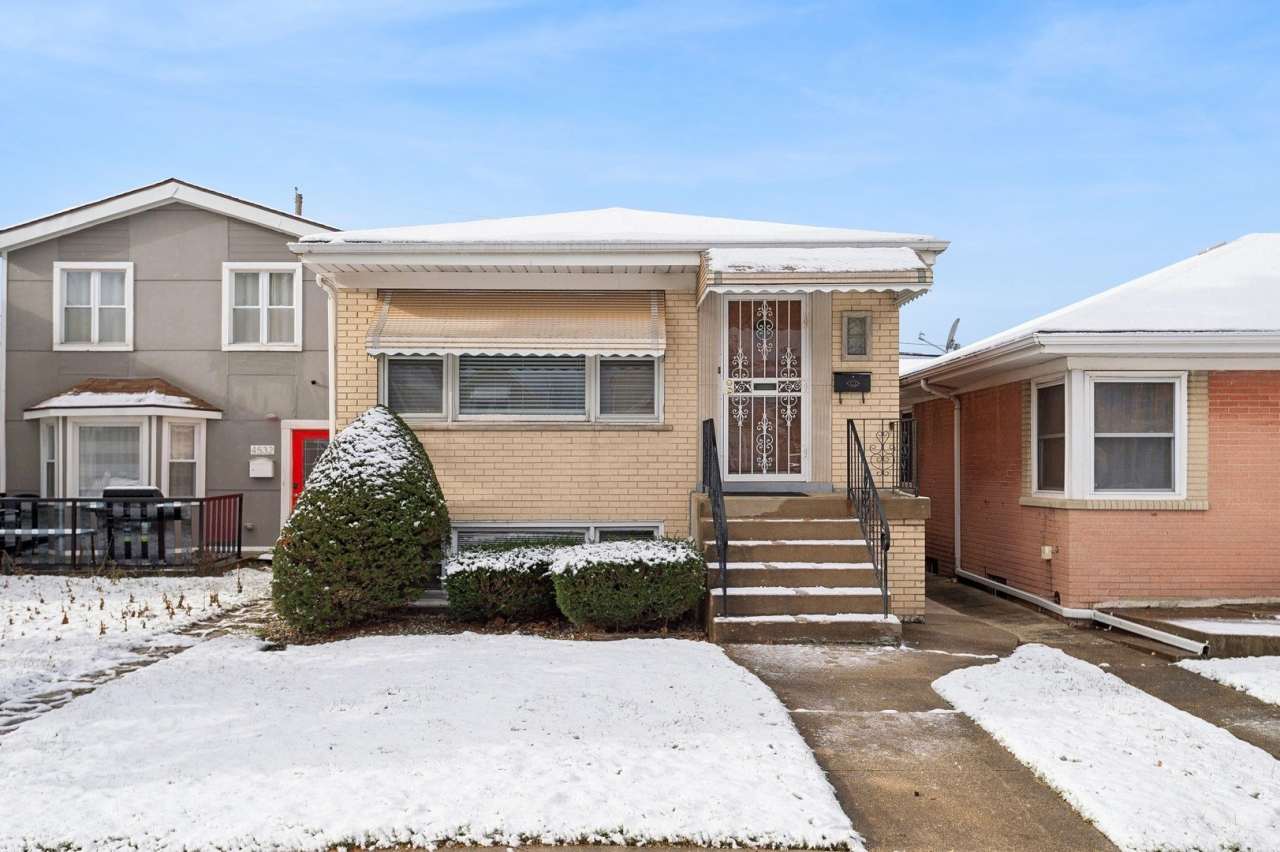 4534 N Narragansett Avenue