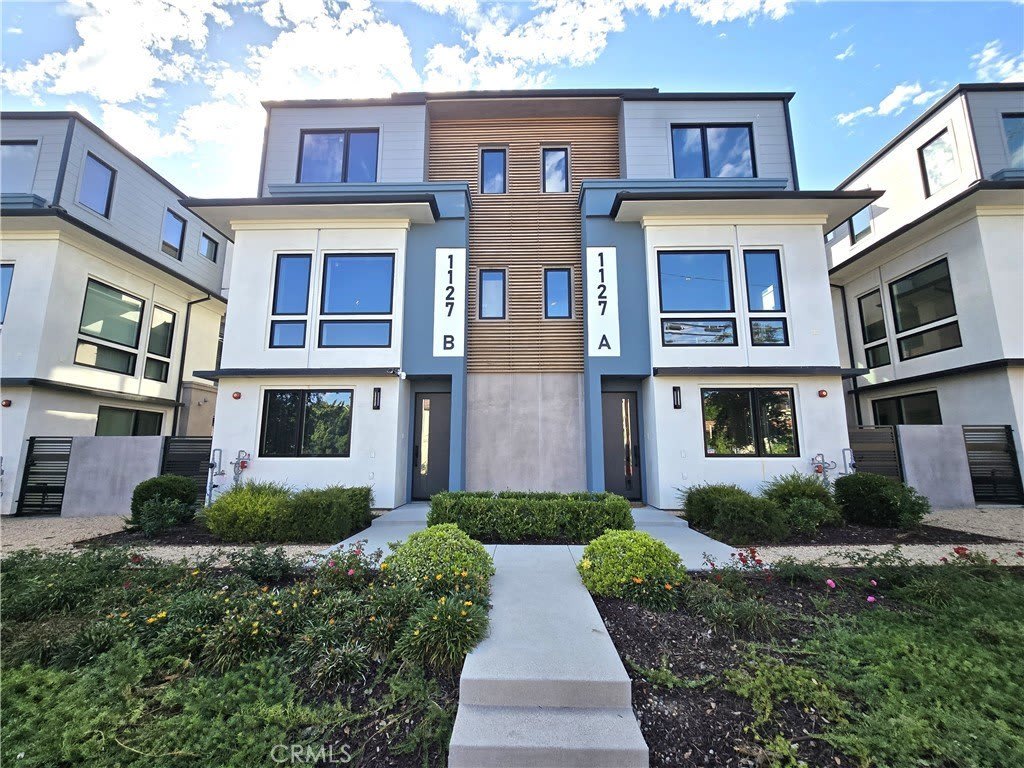 1127 Golden West Avenue