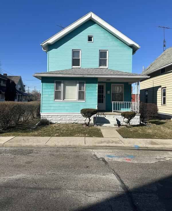 2025 East London Square