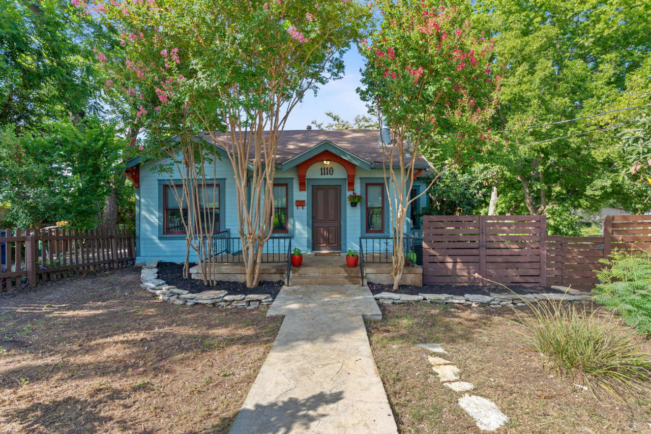 1110 East Live Oak Street