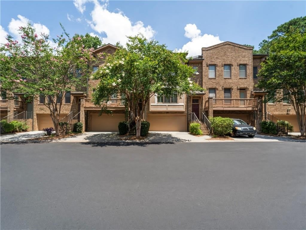 3154 Chestnut Woods Drive