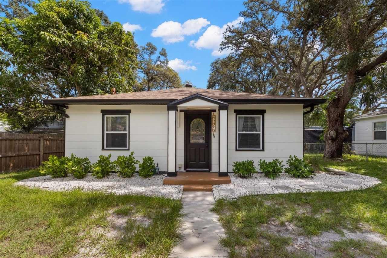 1805 SPRINGTIME AVENUE