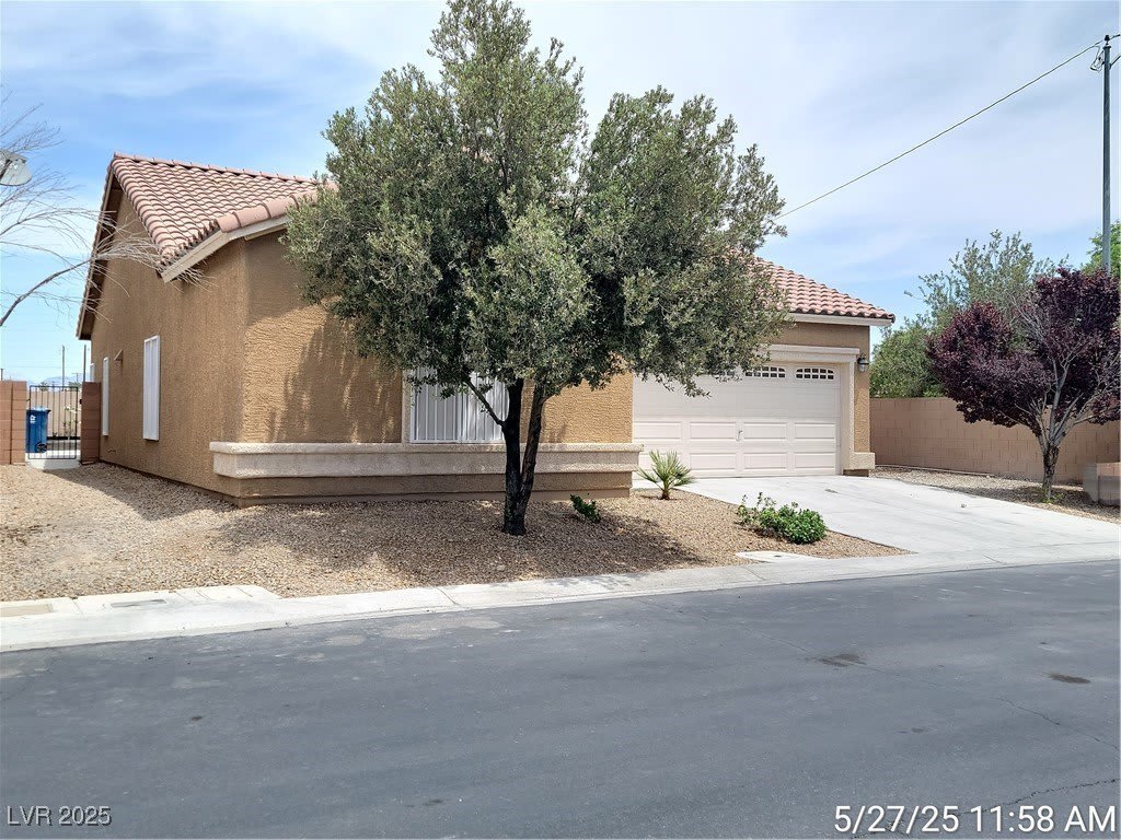 3792 Calle De Rio Avenue