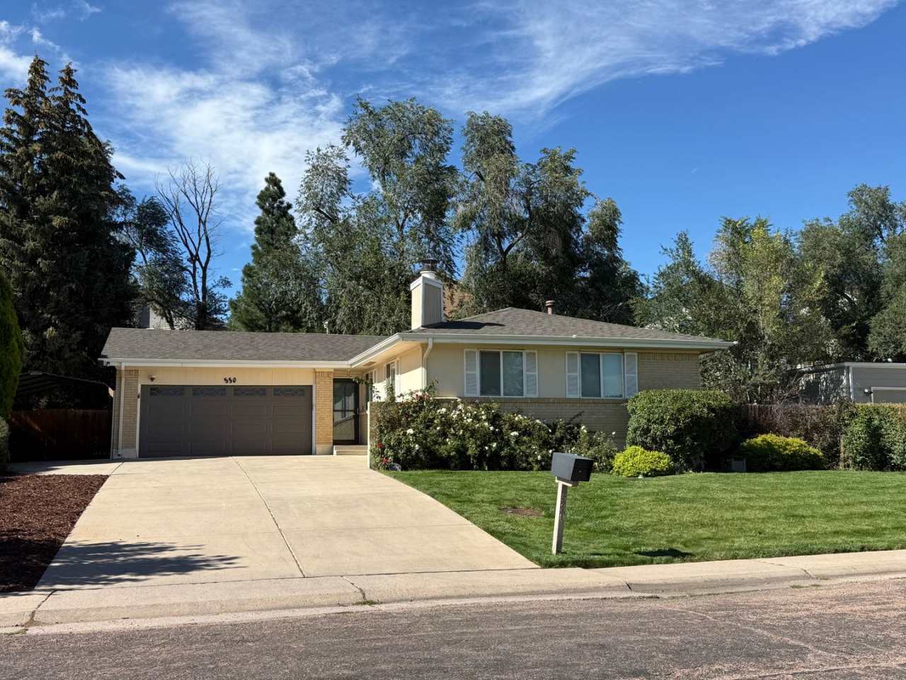 Five Bedroom House Close To Ft. Carson